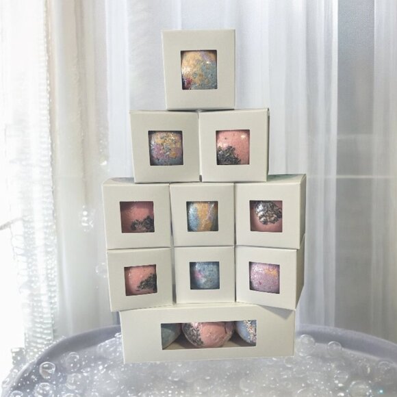 Hand Crafted Bath Bombs - Picture 2 of 6